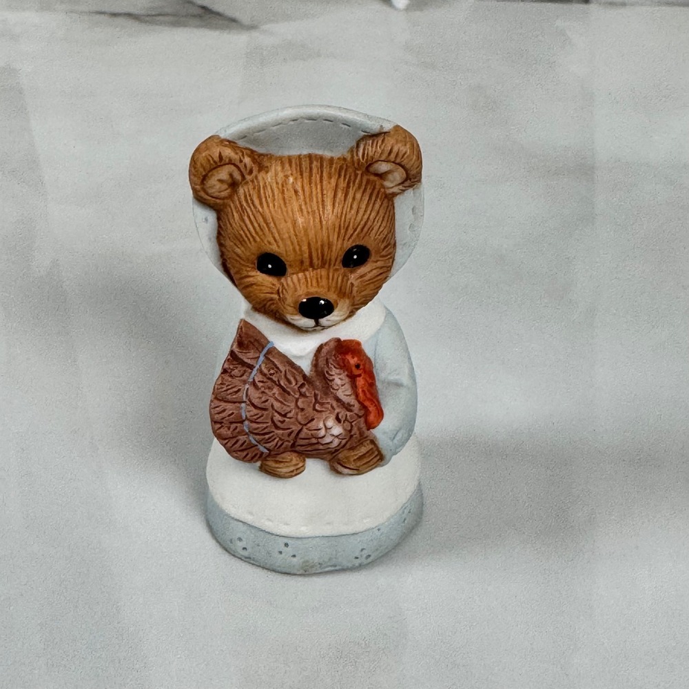 Small Vintage Homco Pilgrim Bear with Turkey 5312 Thanksgiving Replacement 2.5"